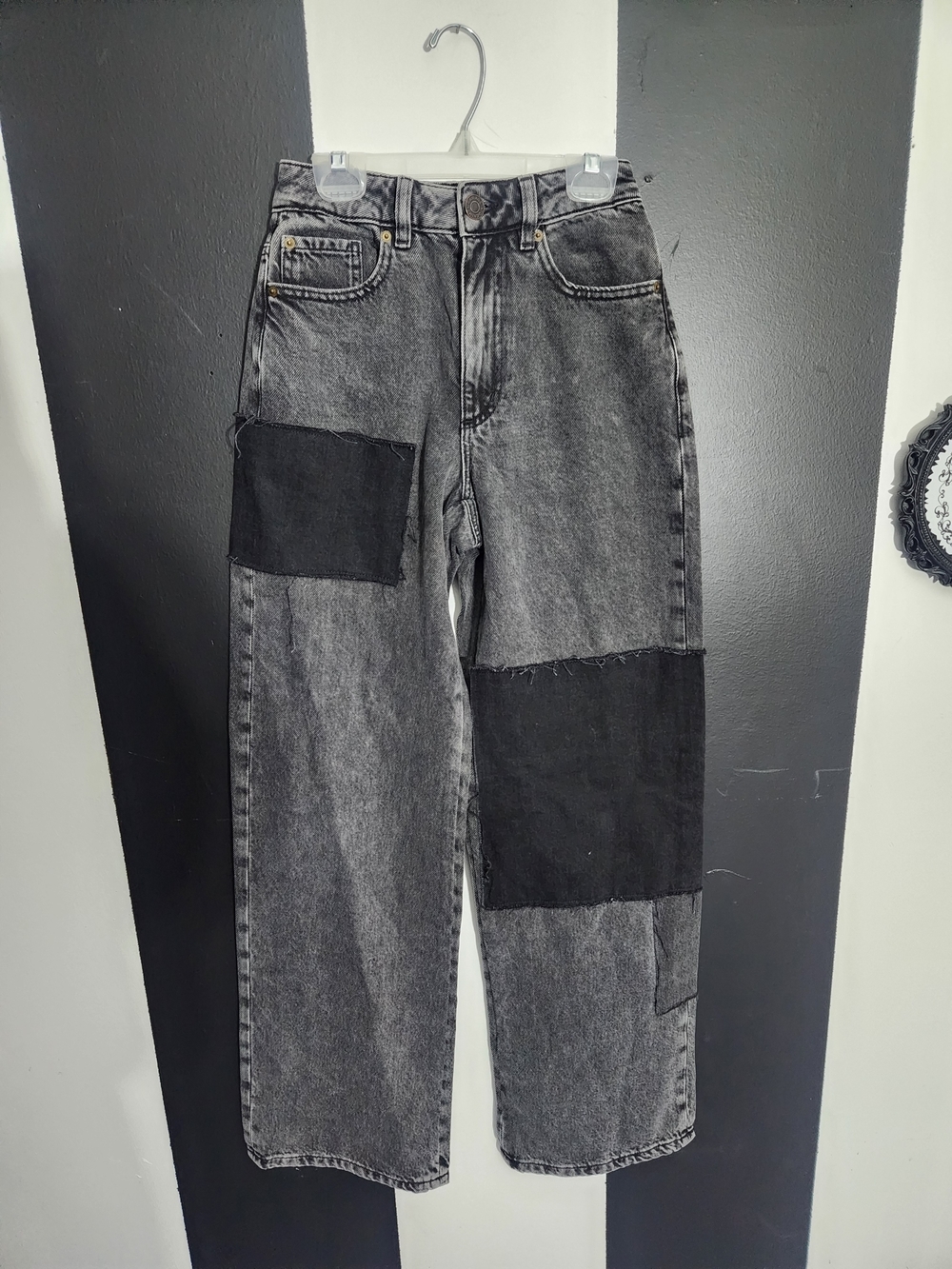 Black & Gray Wide-Leg Patchwork Jeans